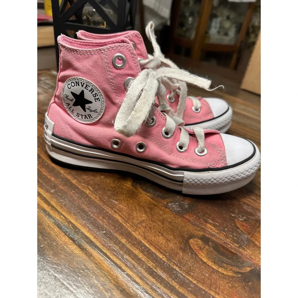Kids Converse Chuck Taylor All Star High Top Pink Canvas Shoes‎ Size 4 Youth